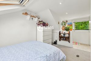 Photo 33- click for photo gallery